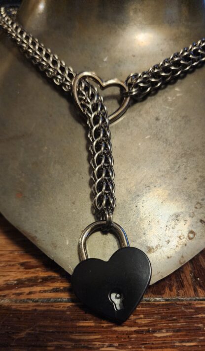 Black Heart Padlock Slip Choker