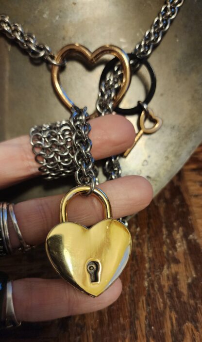 Golden Heart Lock Slip Chain - Image 2