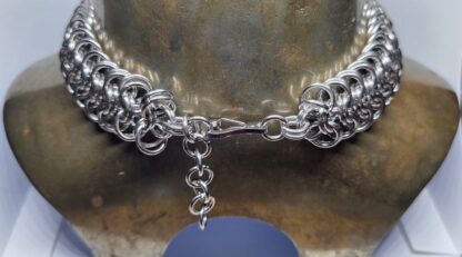 Kinged Heart Choker - Image 3