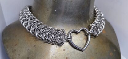 Grizzly Heart Choker - Image 4