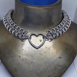 Grizzly Heart Choker