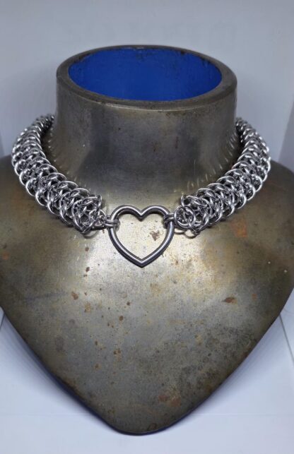 Grizzly Heart Choker